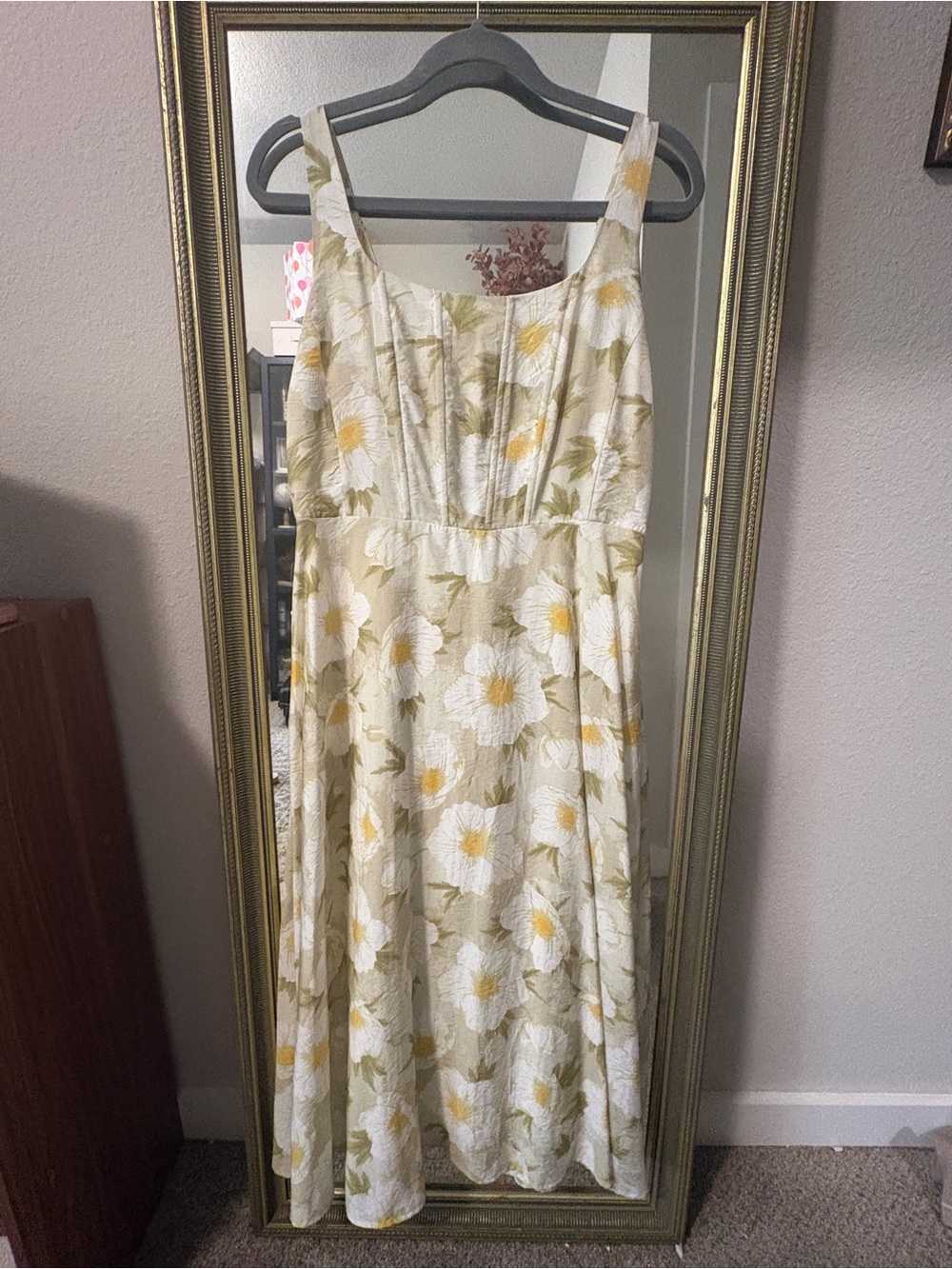MELLODAY light green and cream corset style Midi Dress with Yellow Floral Print